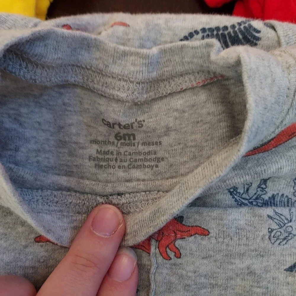 Lot of 5 Carter's Baby Boy Bodysuits in Size 6M